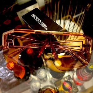 Trend Setter, Nude Clear Frame Glasses - Pretty Little Thing